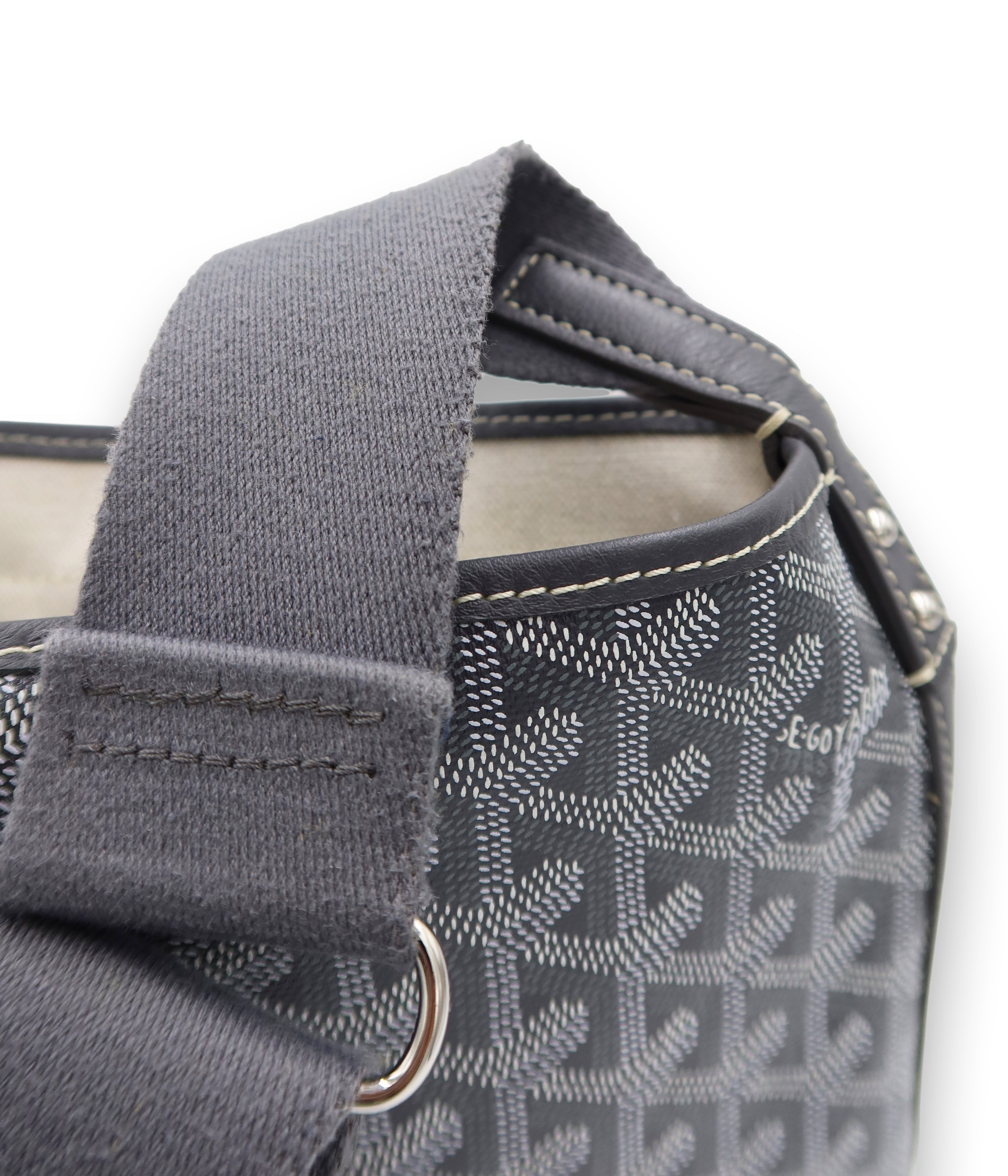 Goyard shoulder bag