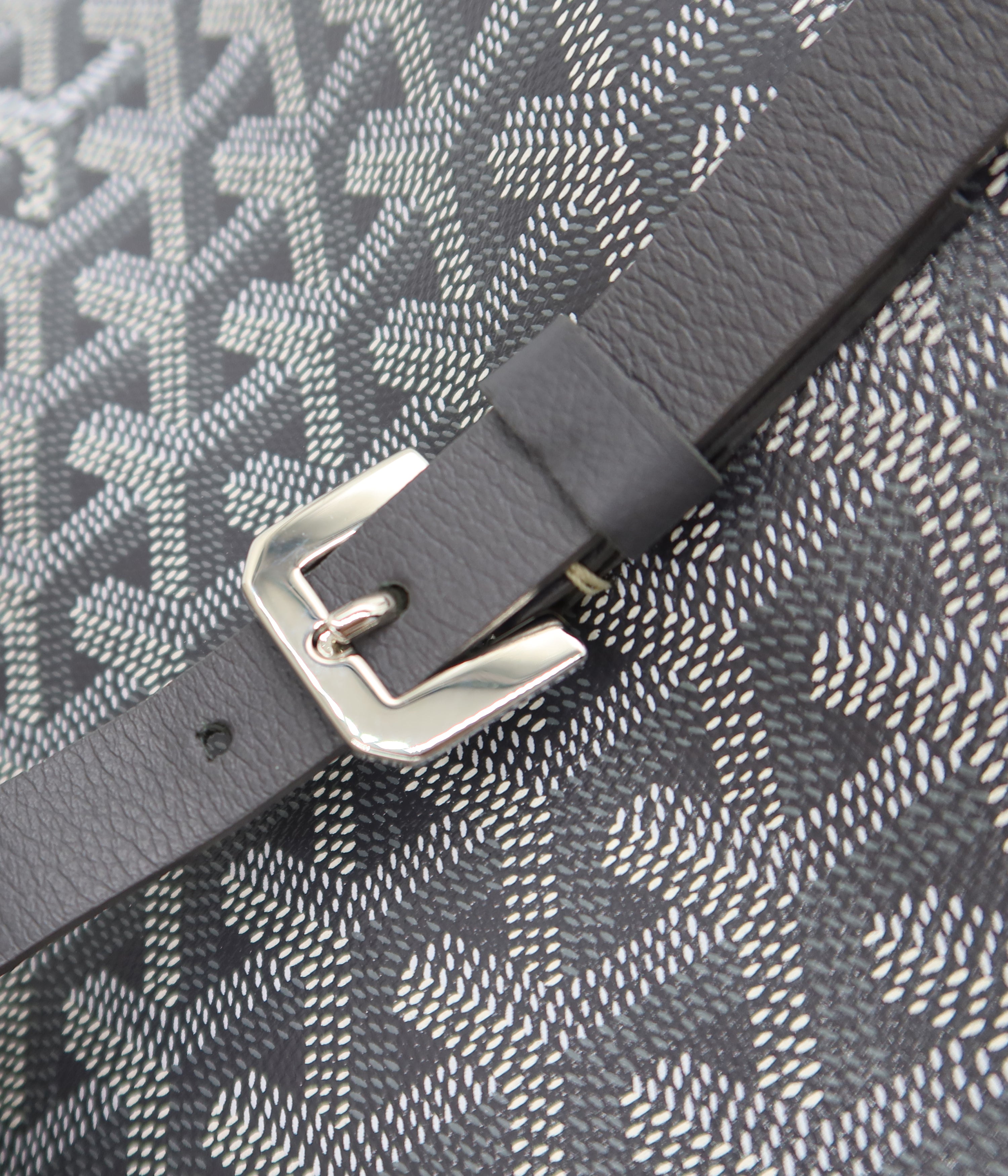 Goyard shoulder bag