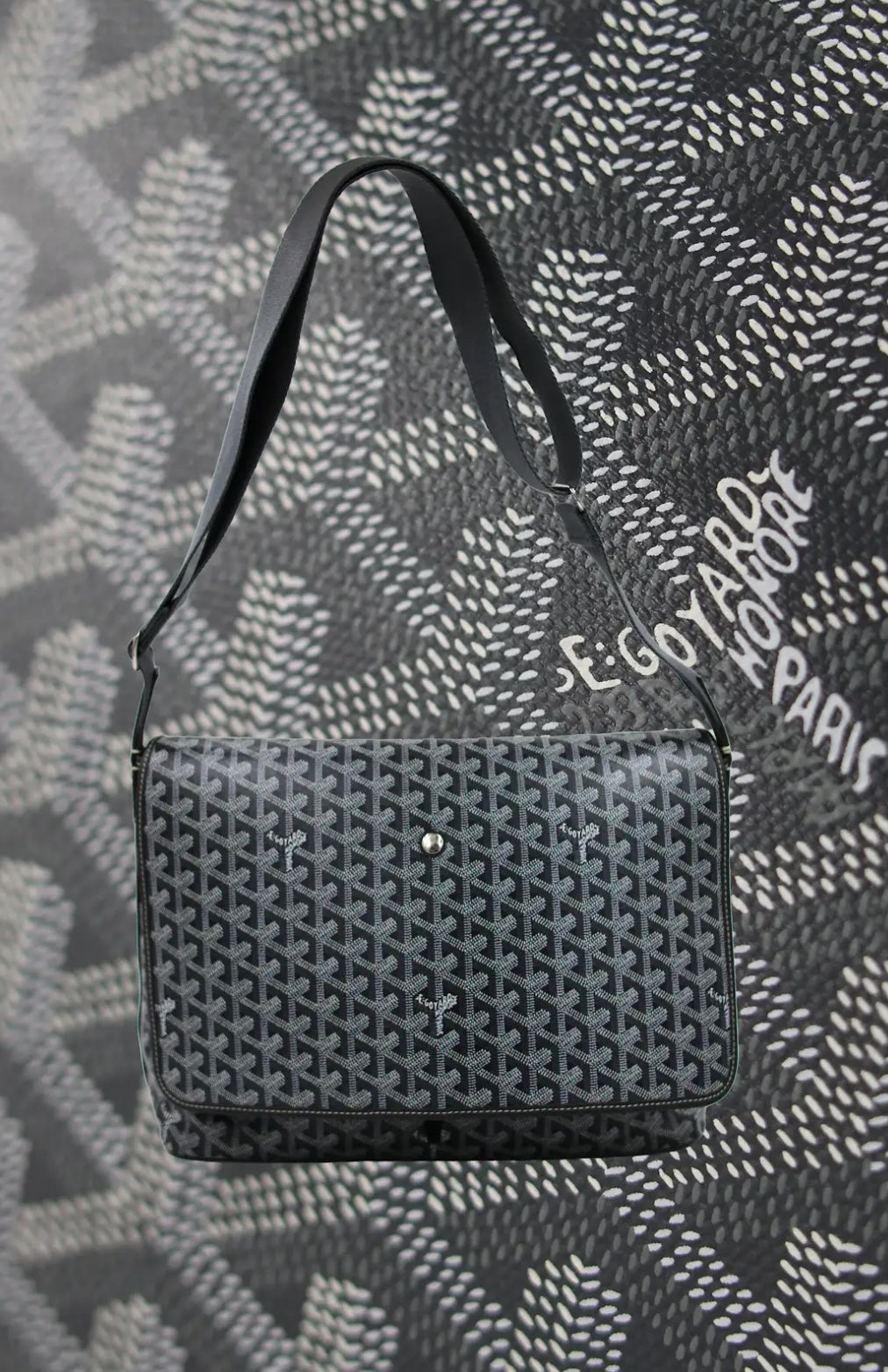 Goyard shoulder bag