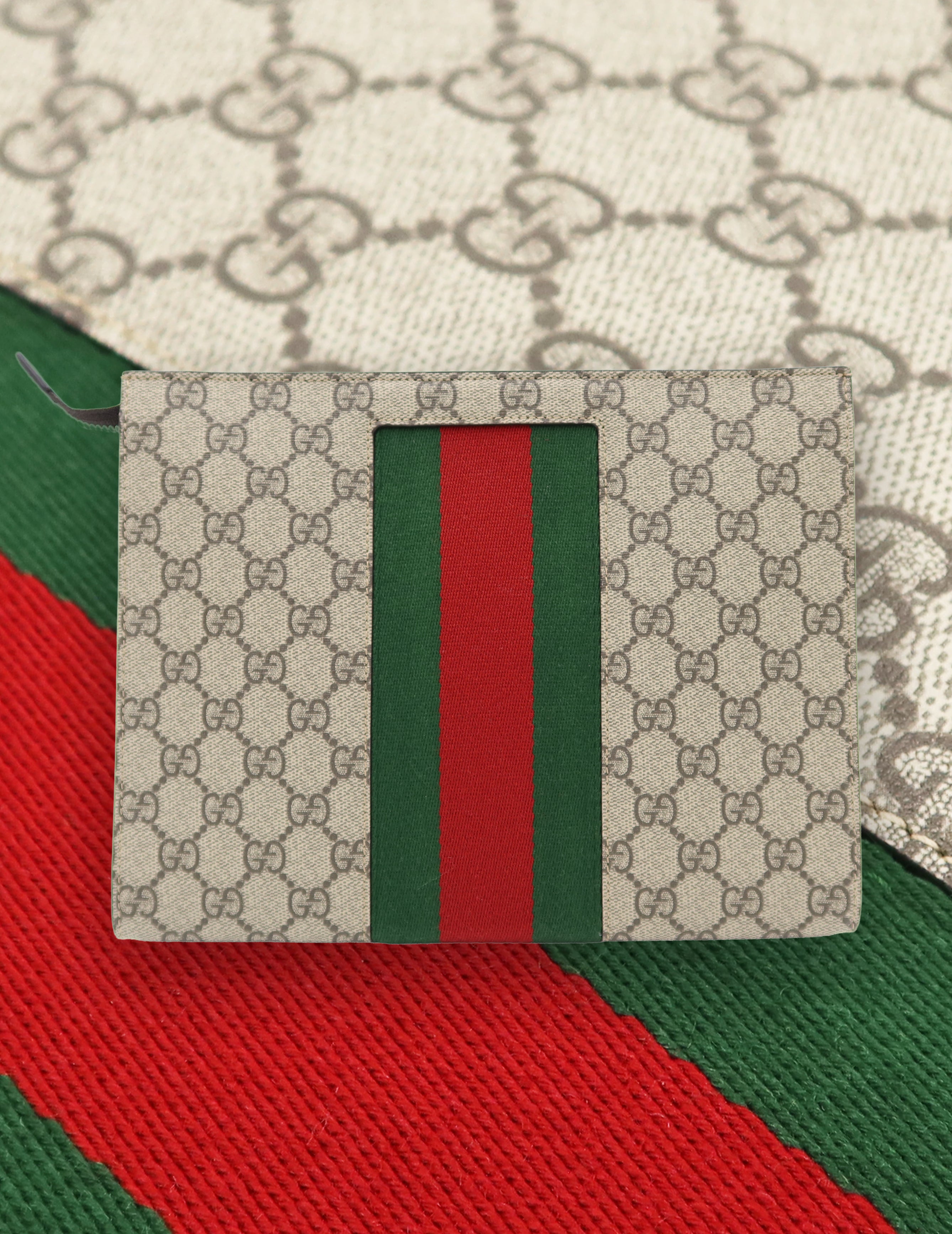 Gucci GG Supreme Cosmetic Case