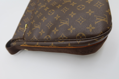 Louis Vuitton Monogram Messenger Beaubourg MM Shoulder Bag