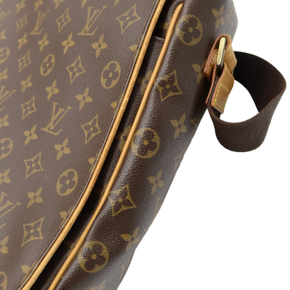LOUIS VUITTON Abbesses Monogram Messenger Bag 2003