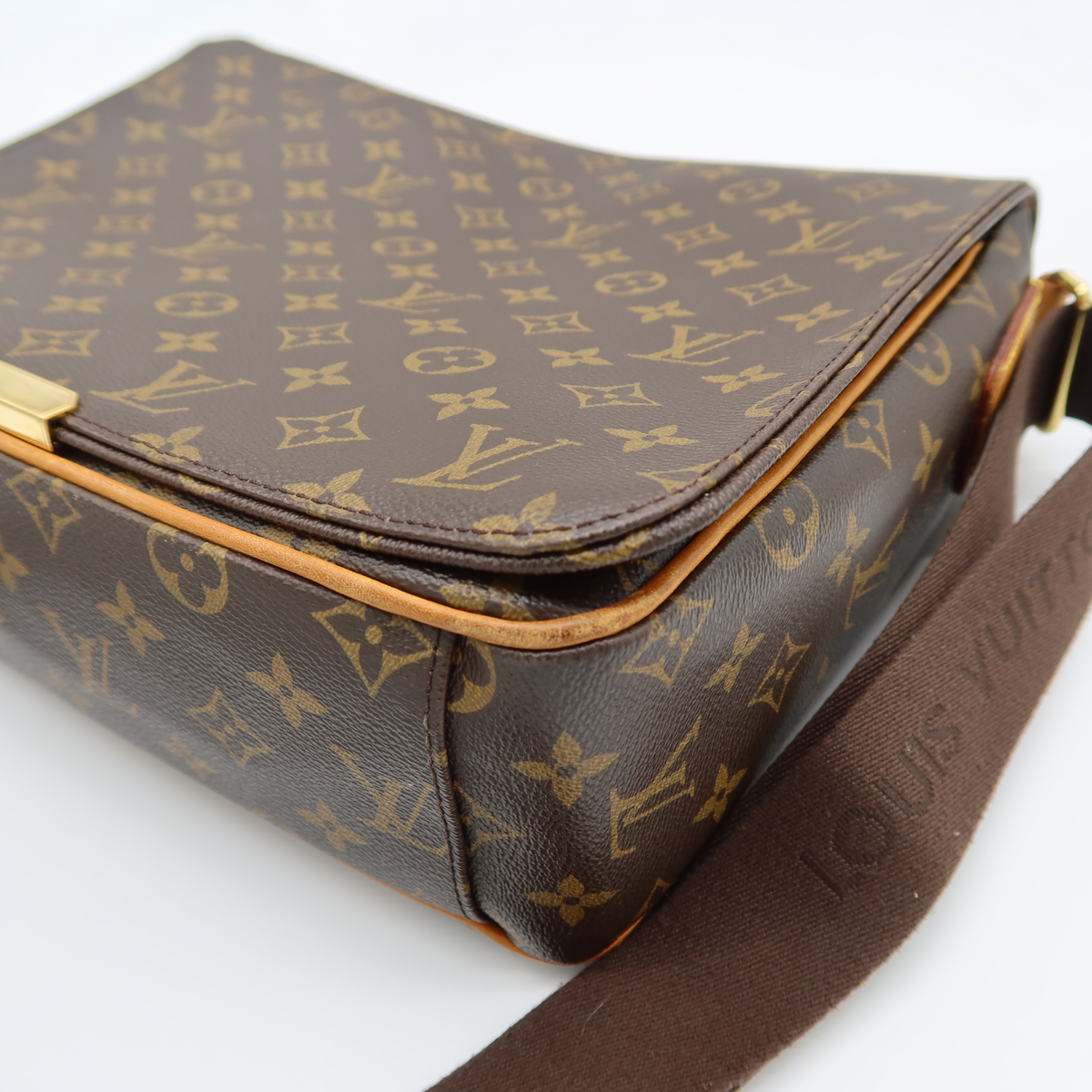 Louis Vuitton Valmy MM Messenger Bag